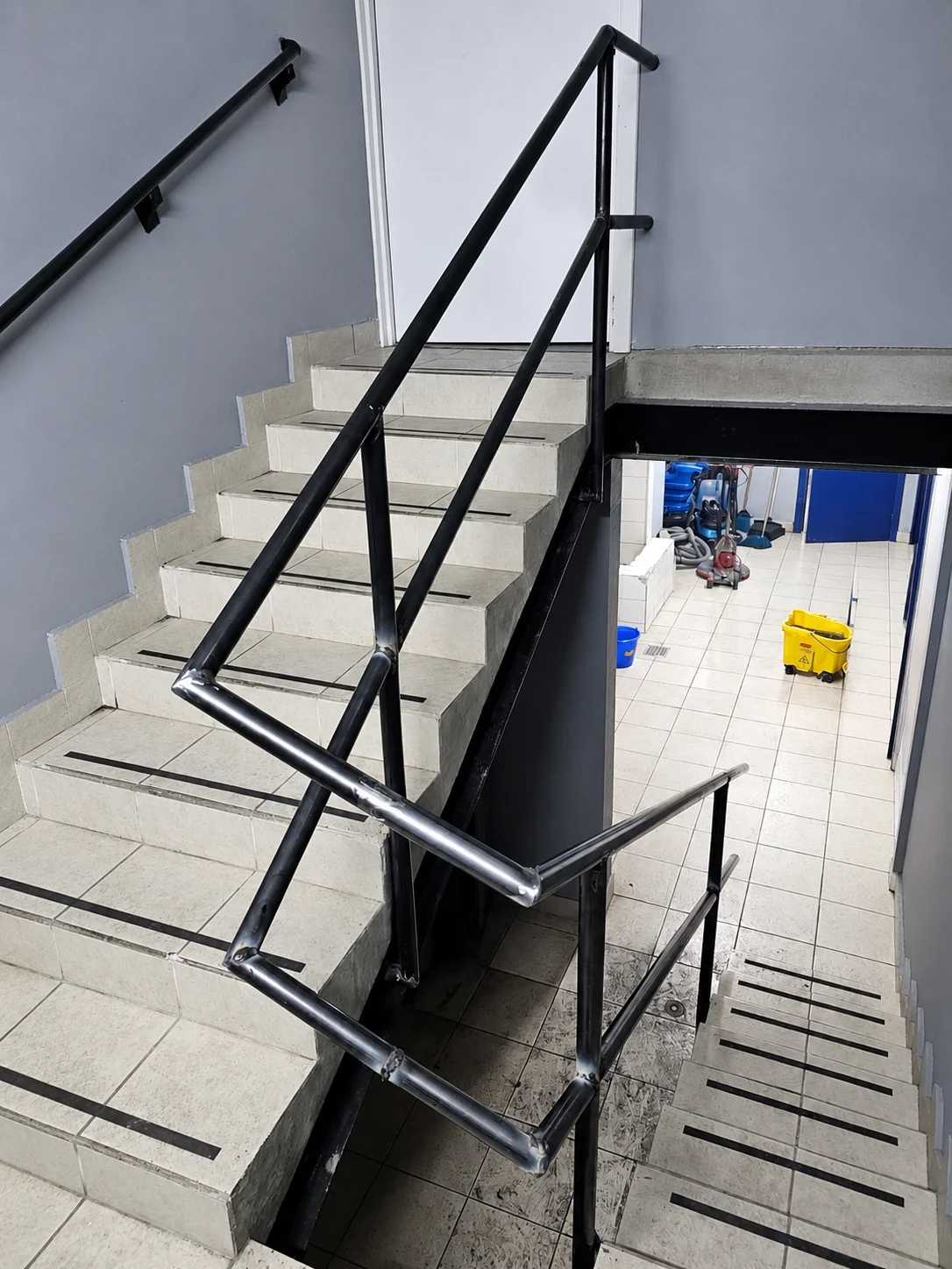 Herrería y barandal — Barandal, Cinépolis · Tolsa